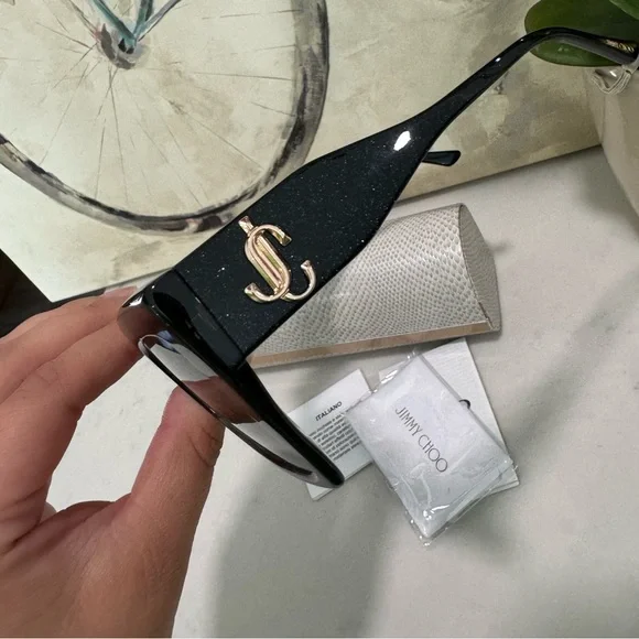 SOLD❤️✨JIMMY CHOOSE Eleni glittery sunglasses 🖤 - Picture 7 of 16